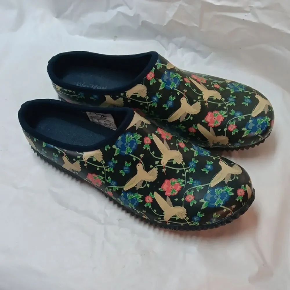 Western Chief Navy Clogs with Floral Design Women's Size 10 Preowned